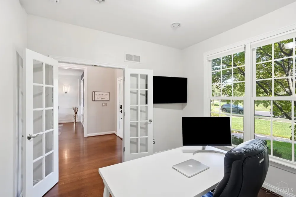 5345 Mapledale Way Deerfield, OH 45040