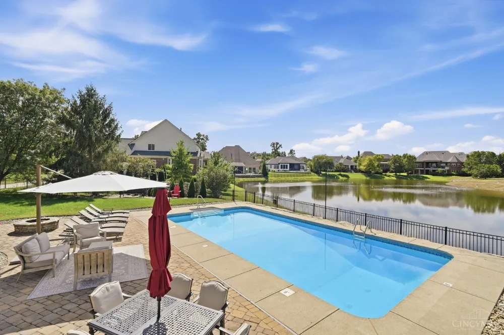 5345 Mapledale Way Deerfield, OH 45040