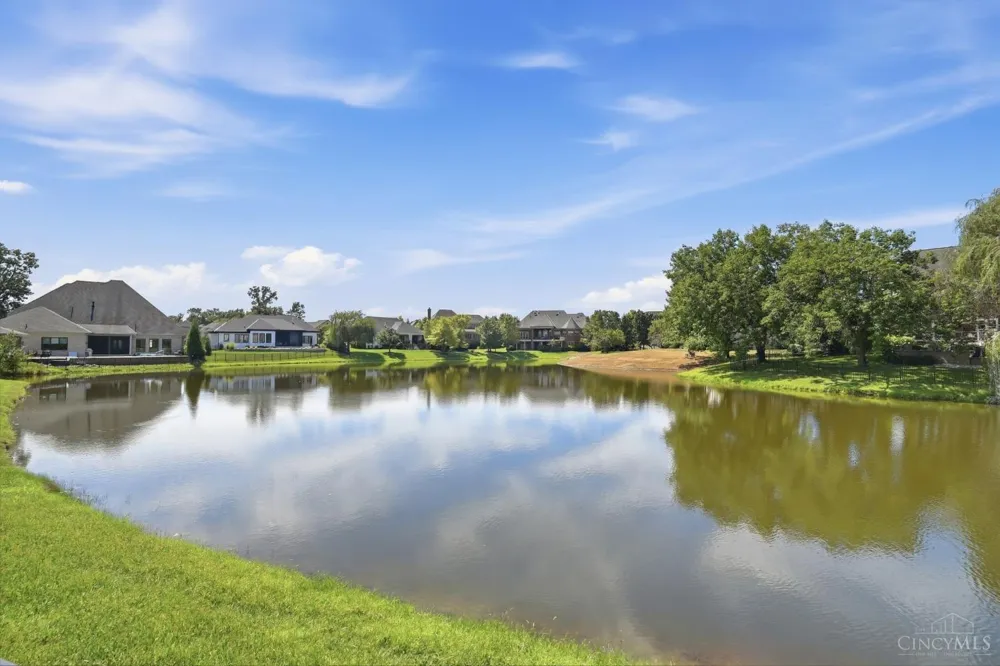 5345 Mapledale Way Deerfield, OH 45040