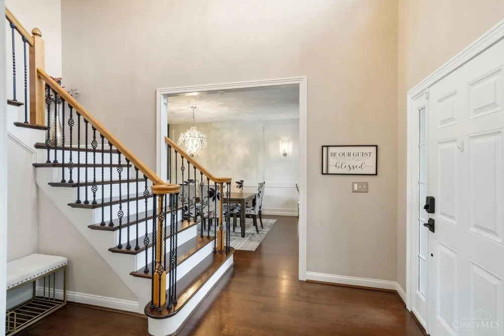 5345 Mapledale Way Deerfield, OH 45040