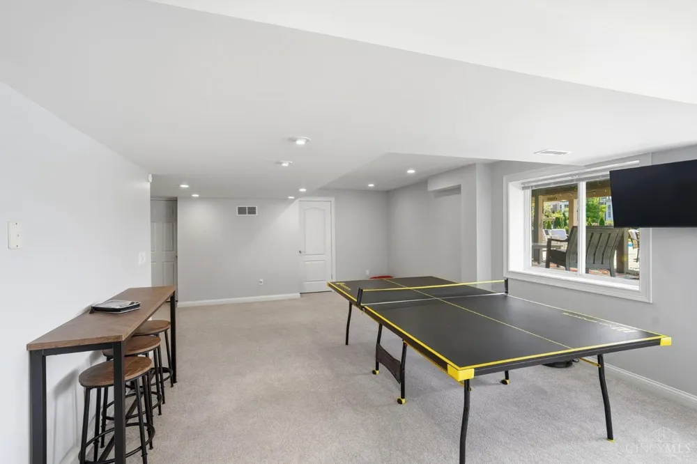 5345 Mapledale Way Deerfield, OH 45040