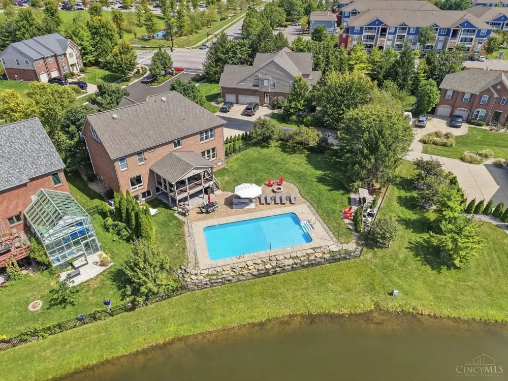 5345 Mapledale Way Deerfield, OH 45040