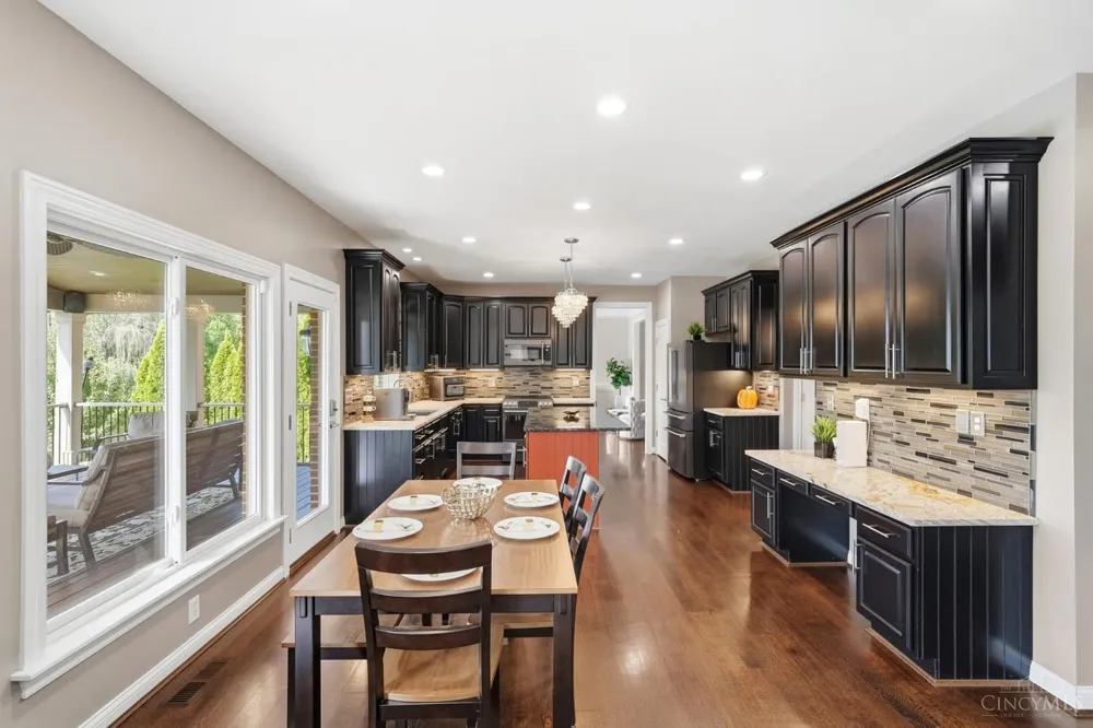5345 Mapledale Way Deerfield, OH 45040
