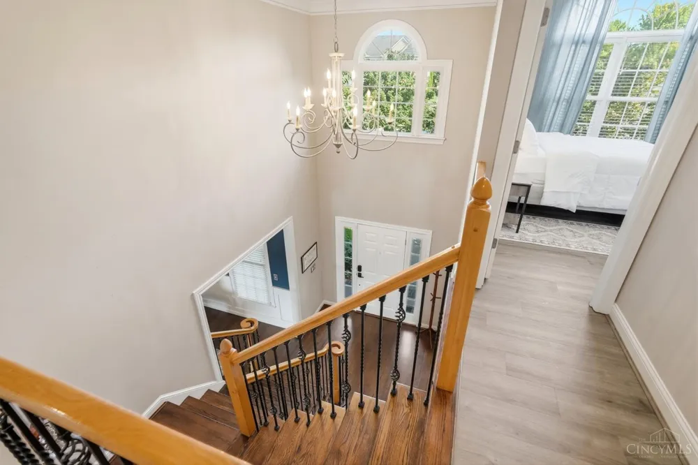 5345 Mapledale Way Deerfield, OH 45040