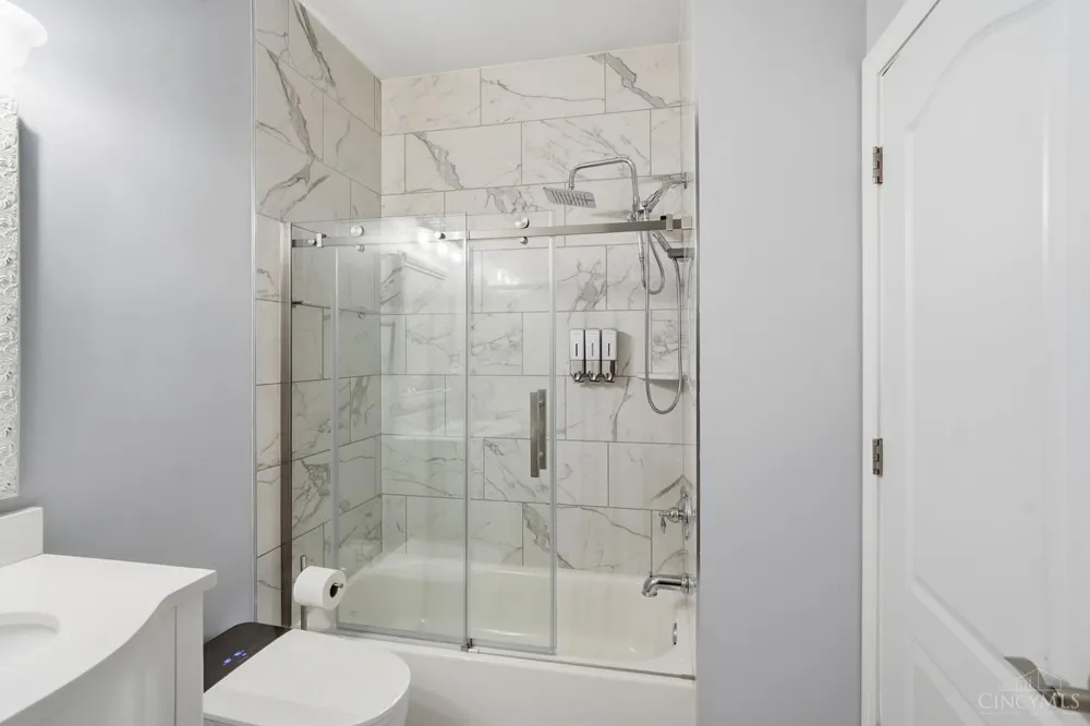 5345 Mapledale Way Deerfield, OH 45040