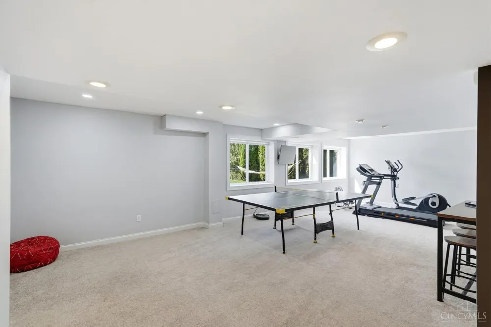 5345 Mapledale Way Deerfield, OH 45040