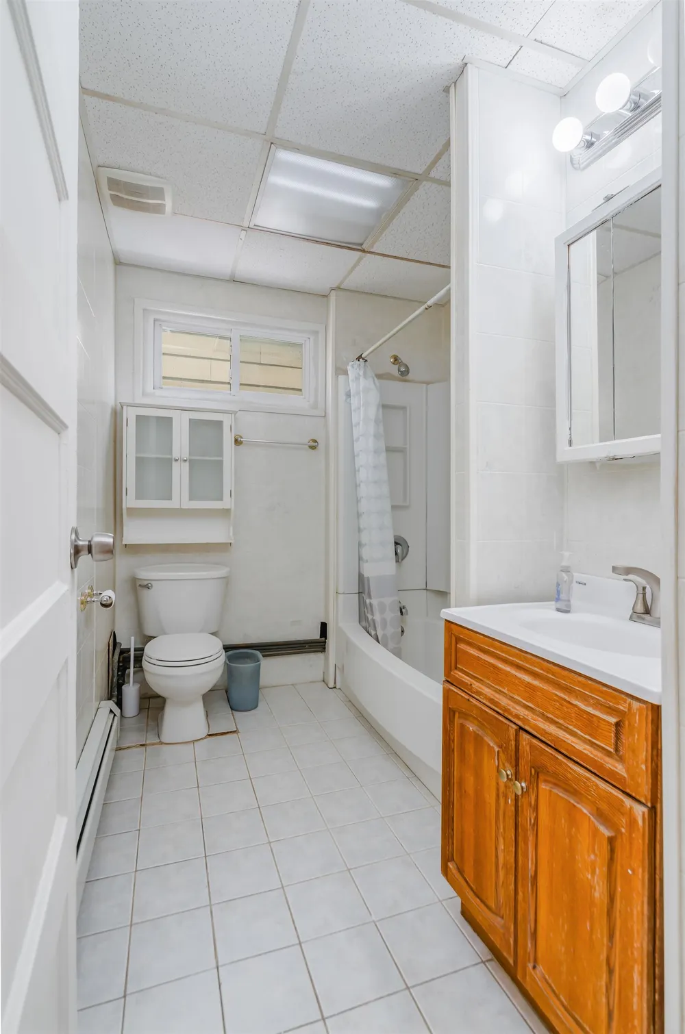 27 ROMAINE AVE Jersey City, NJ 07306