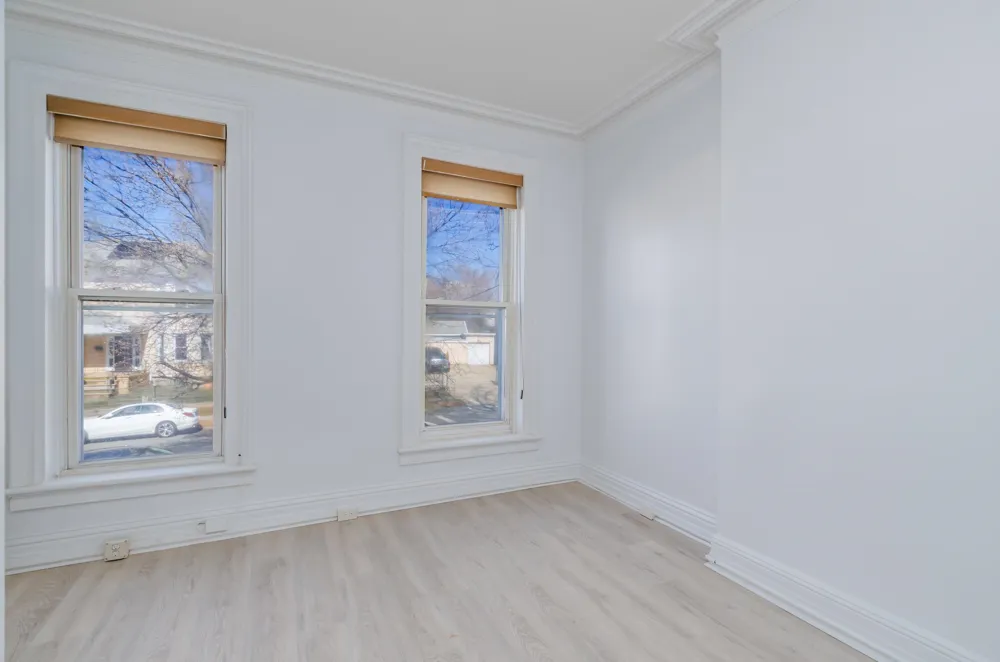 298 PRINCETON AVE Jersey City, NJ 07305