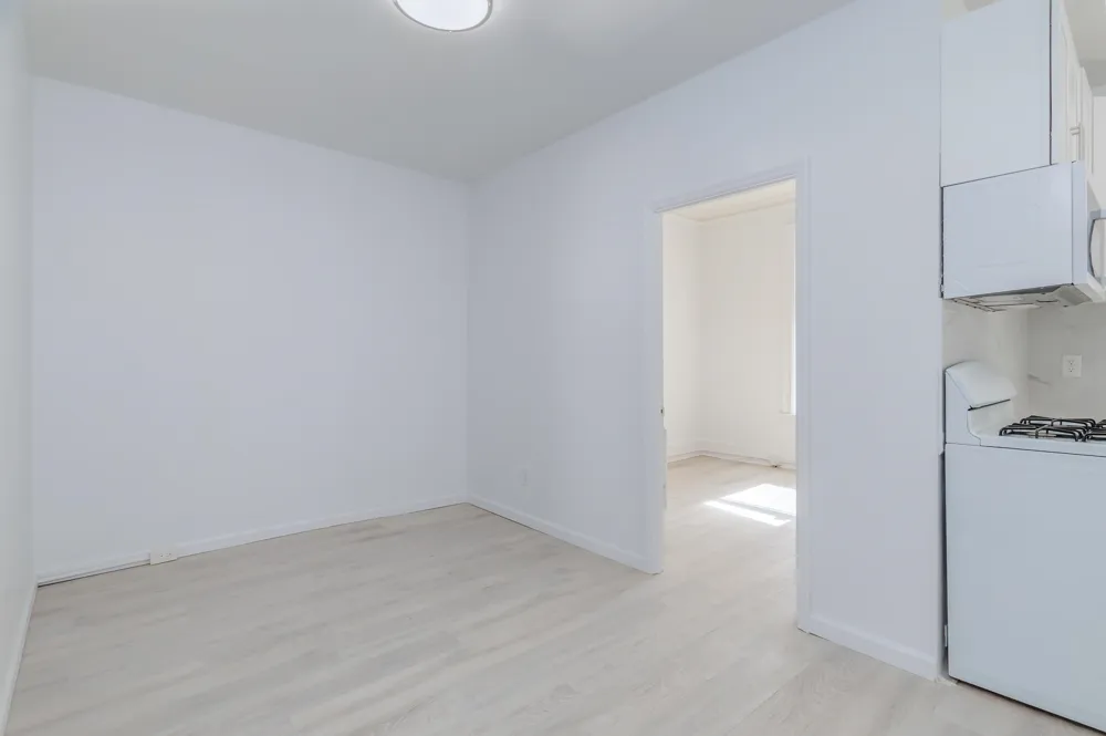 298 PRINCETON AVE Jersey City, NJ 07305