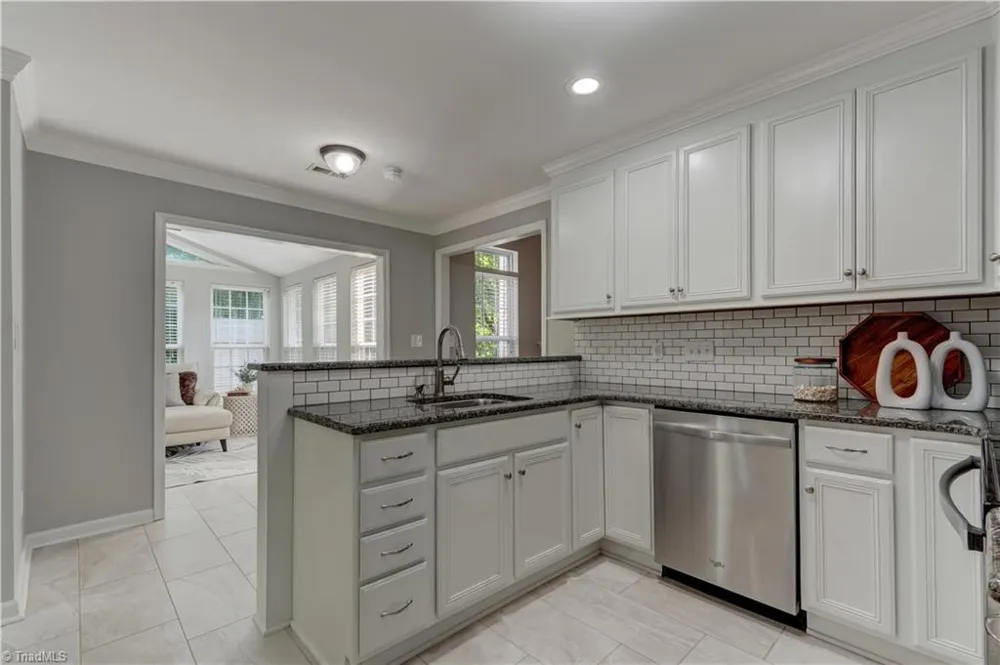 4025 Queens Grant Road Jamestown, NC 27282