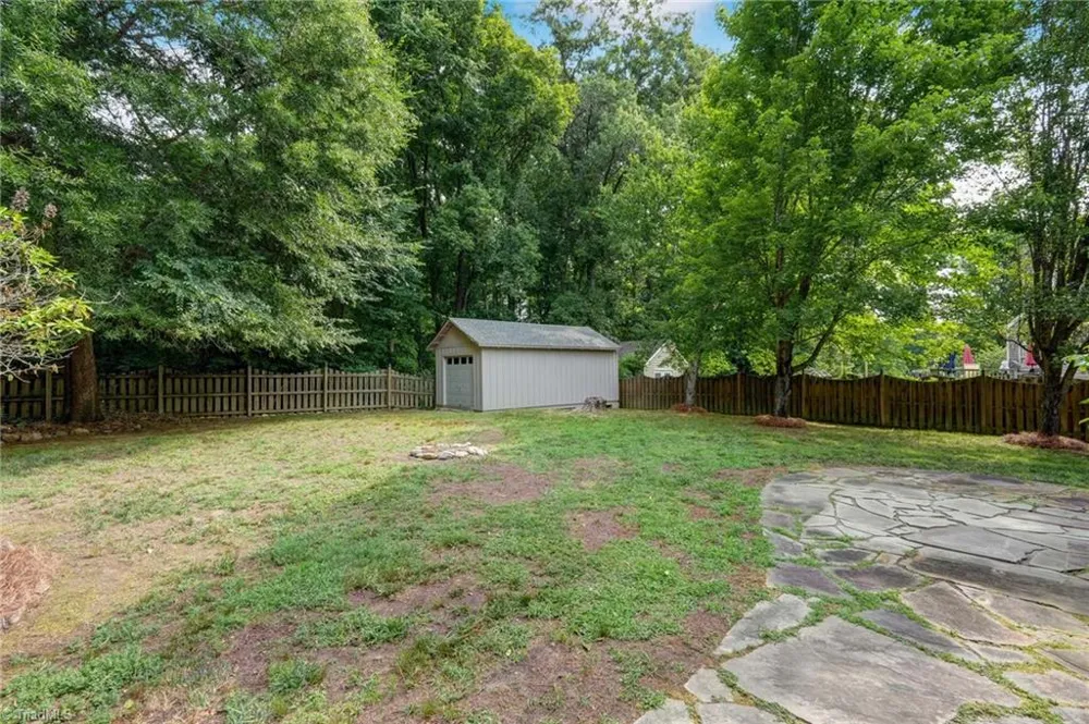 4025 Queens Grant Road Jamestown, NC 27282