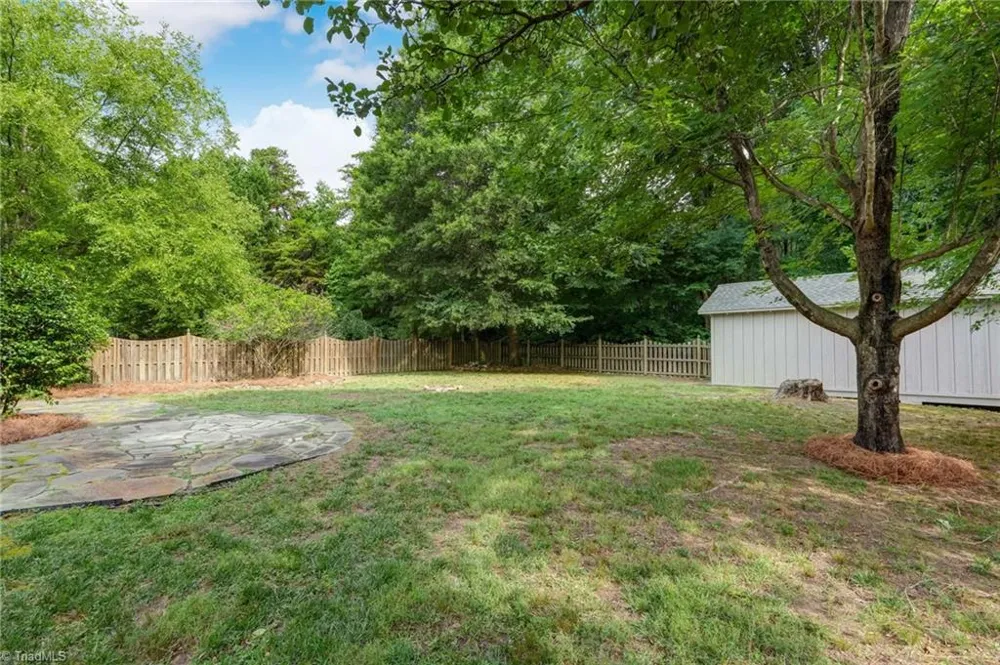 4025 Queens Grant Road Jamestown, NC 27282