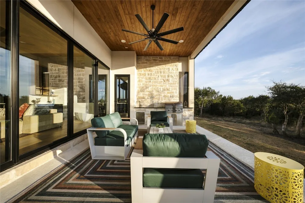 8112 Kuhn Drive Austin, TX 78736