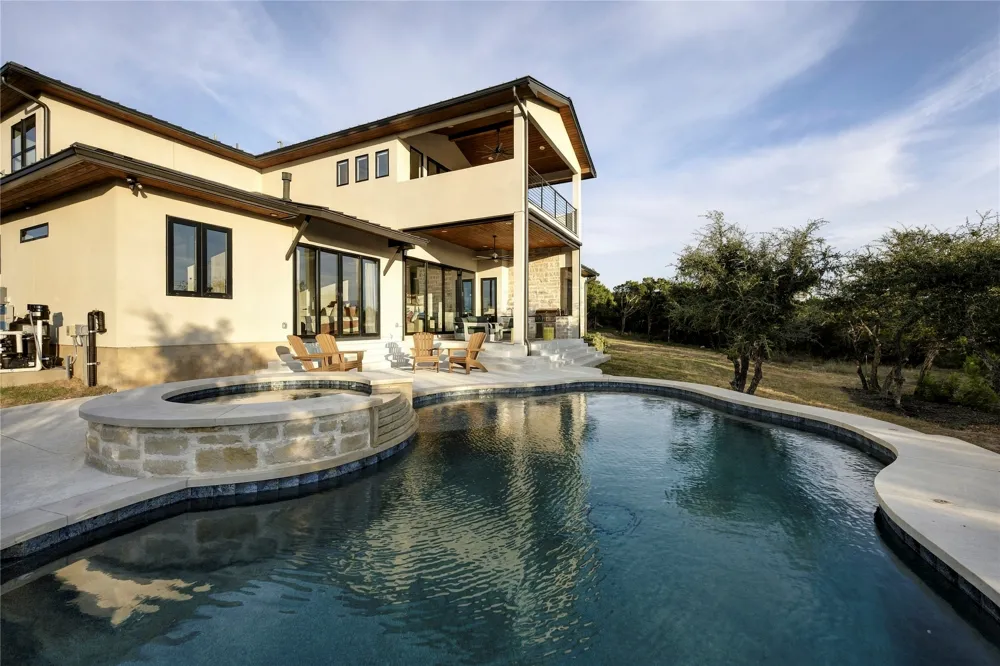 8112 Kuhn Drive Austin, TX 78736