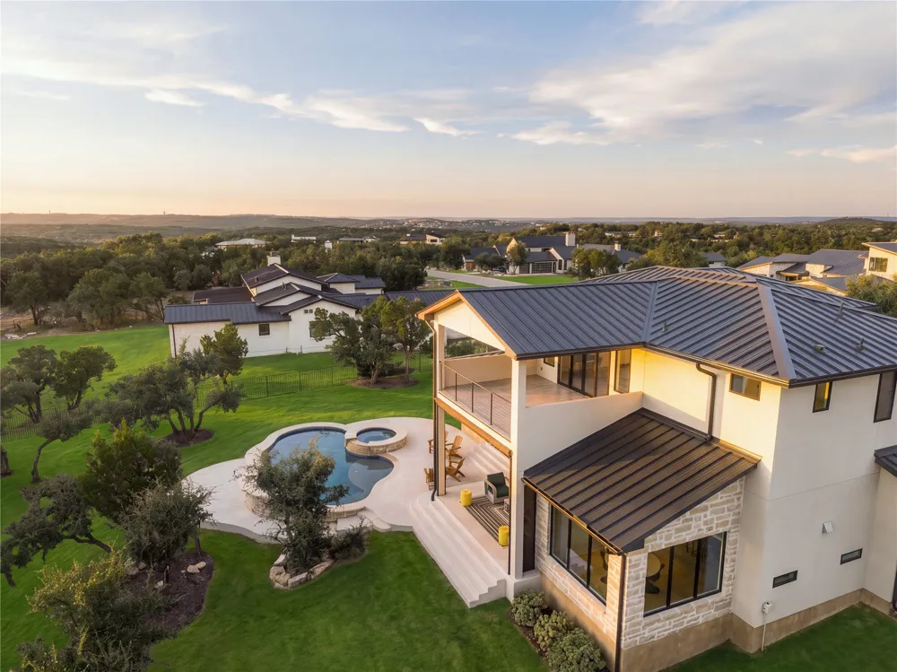 8112 Kuhn Drive Austin, TX 78736