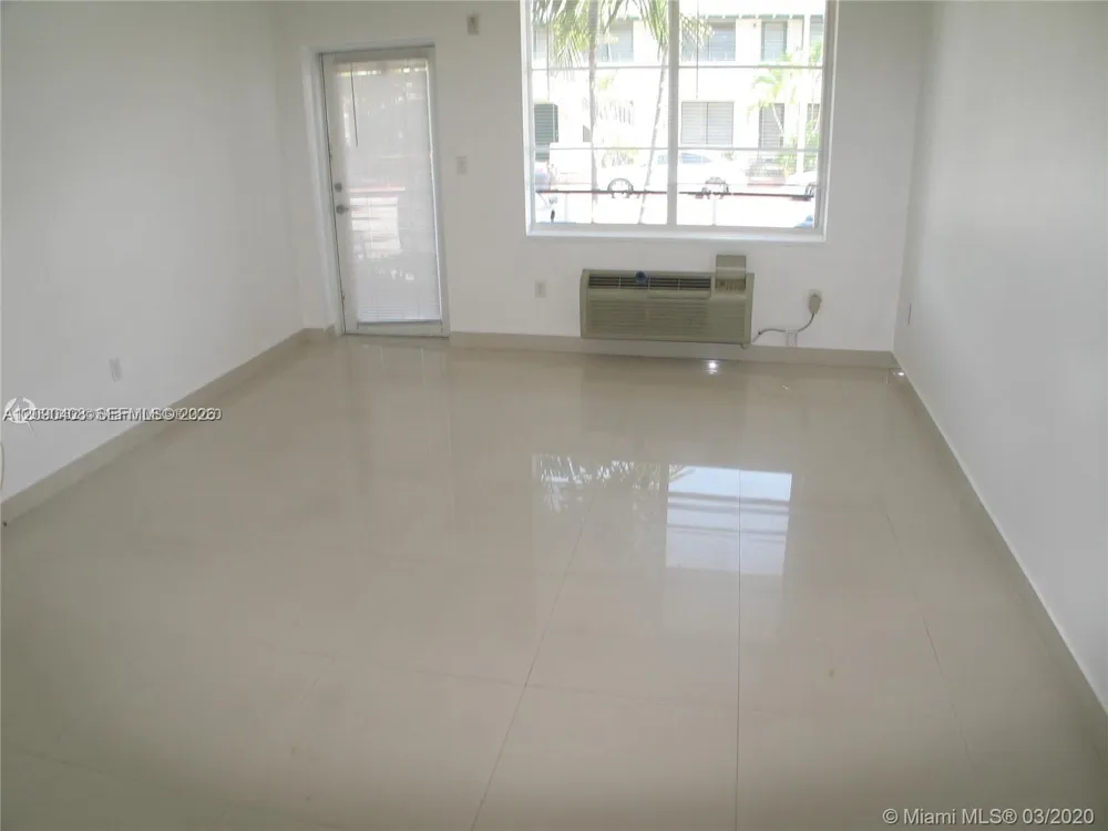 540 74th St #3 Miami Beach, FL 33141