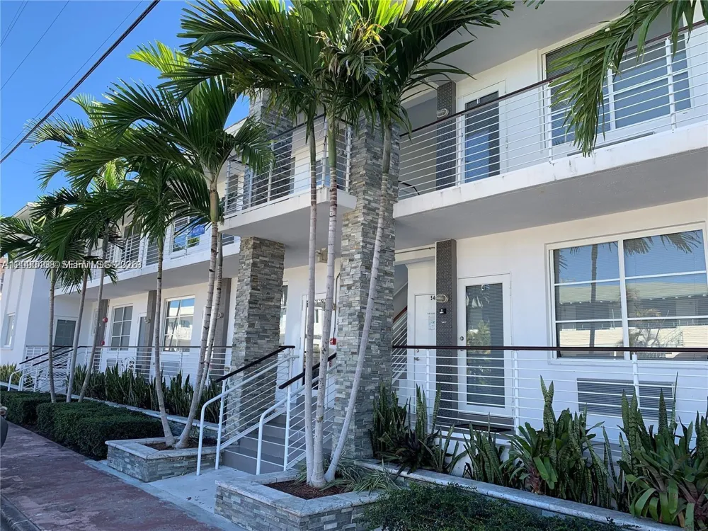 540 74th St #3 Miami Beach, FL 33141