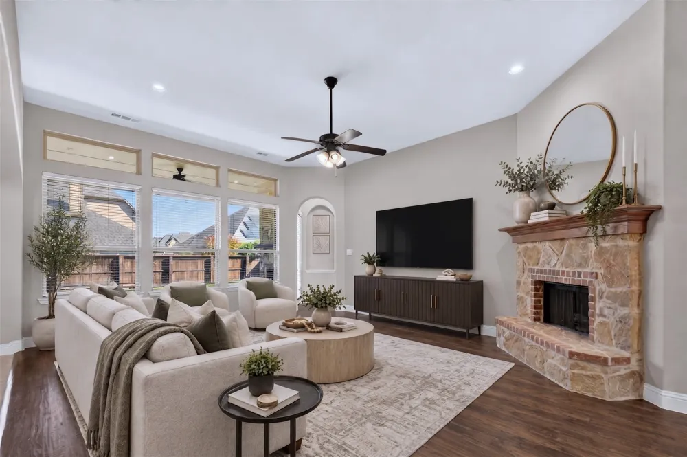 440 Garrison Circle Lantana, TX 76226