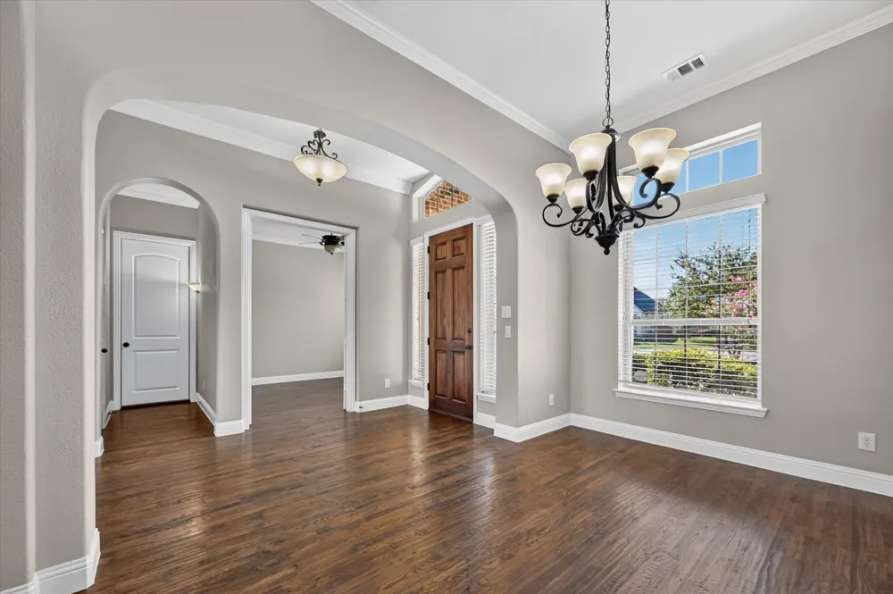 440 Garrison Circle Lantana, TX 76226