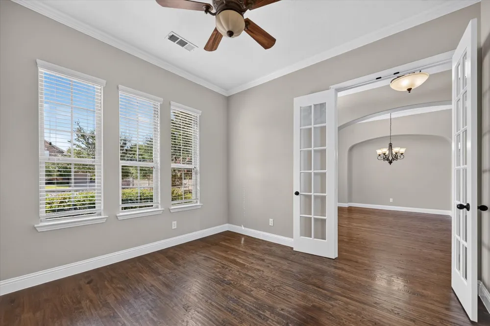 440 Garrison Circle Lantana, TX 76226