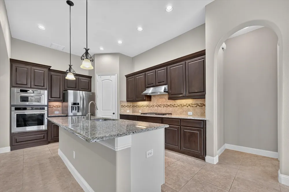 440 Garrison Circle Lantana, TX 76226