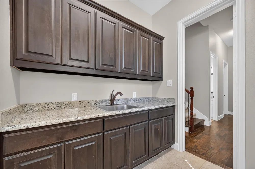 440 Garrison Circle Lantana, TX 76226