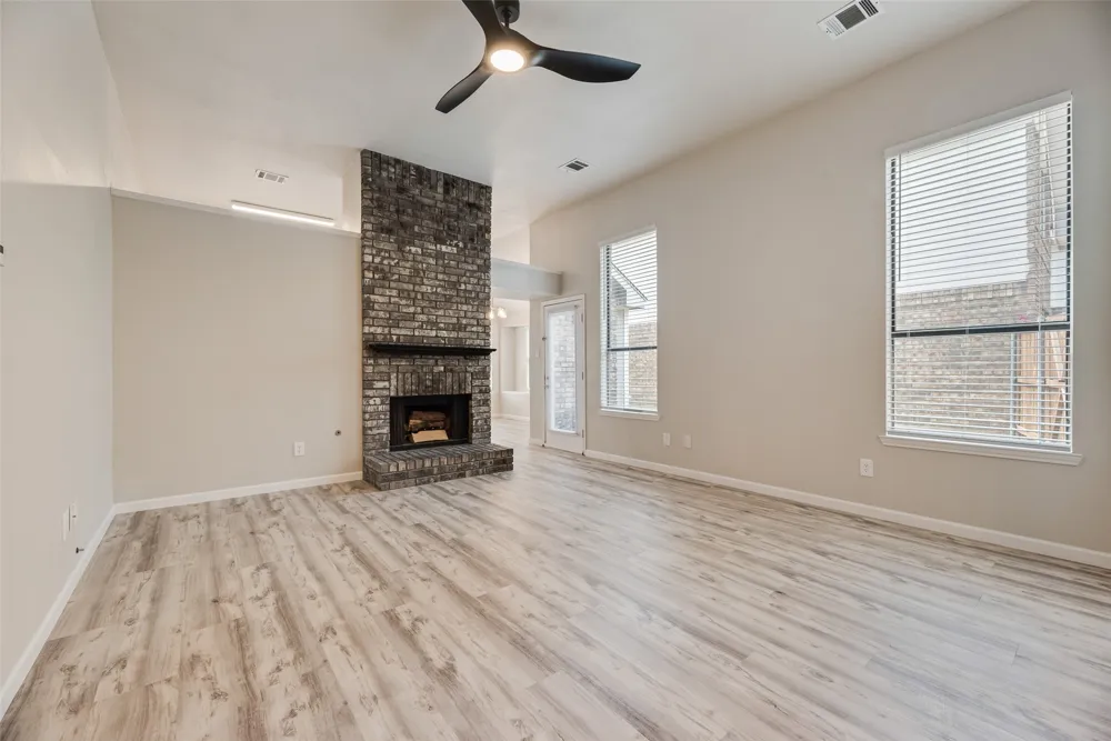 654 Spring Street Allen, TX 75002