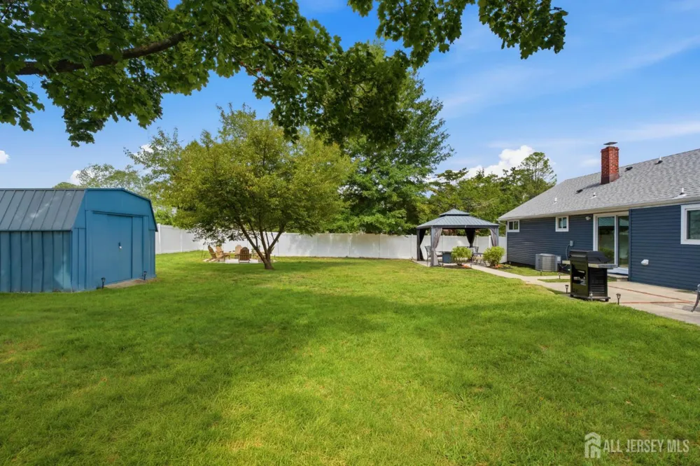 50 Fairview Drive Middletown, NJ 07748