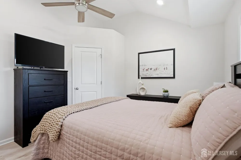 50 Fairview Drive Middletown, NJ 07748