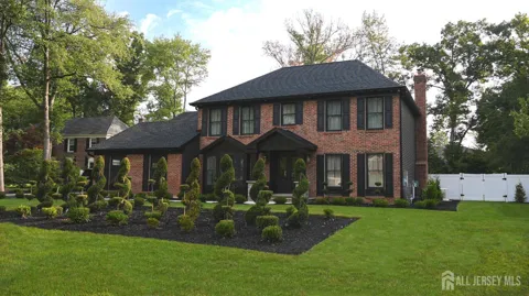 9 Wood Lake Court