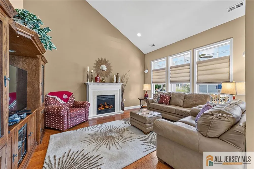 3 Aquaduct Road Monroe, NJ 08831