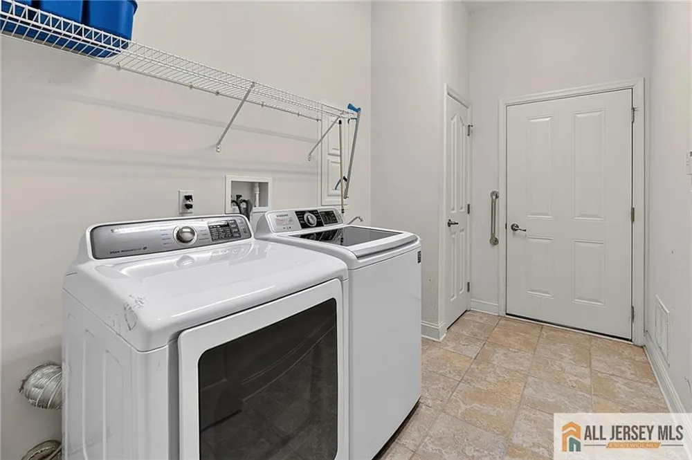 3 Aquaduct Road Monroe, NJ 08831
