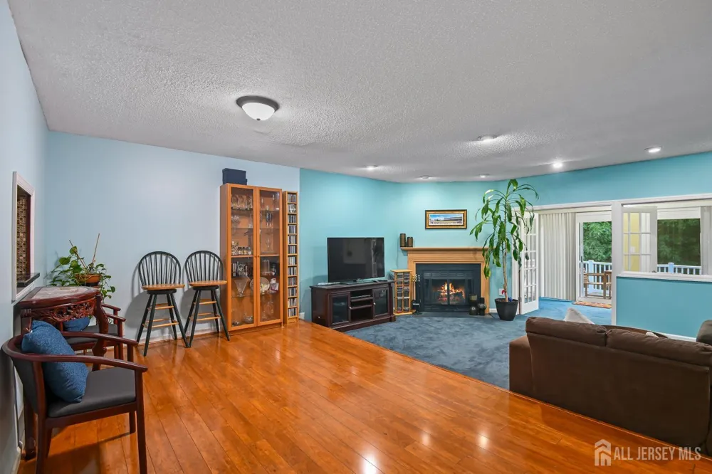 67 Albury Way North Brunswick, NJ 08902