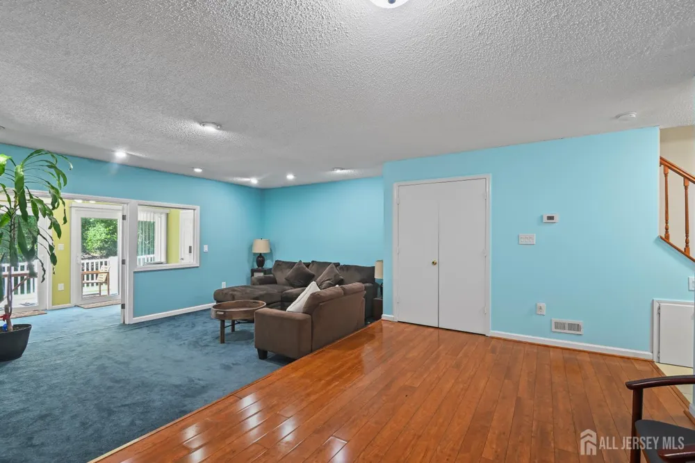 67 Albury Way North Brunswick, NJ 08902
