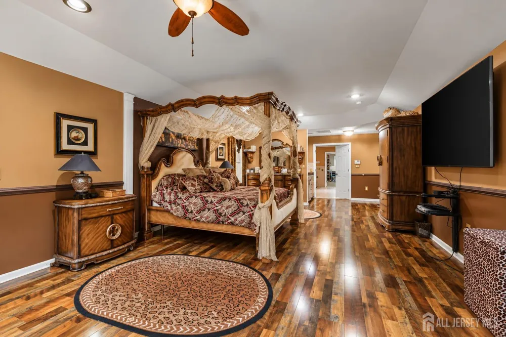 2 Lexington Court Monroe, NJ 08831