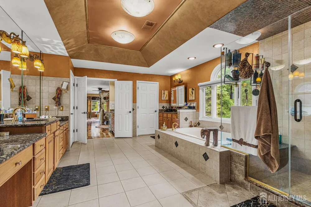 2 Lexington Court Monroe, NJ 08831