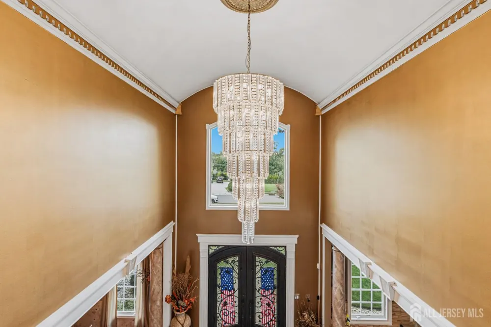 2 Lexington Court Monroe, NJ 08831