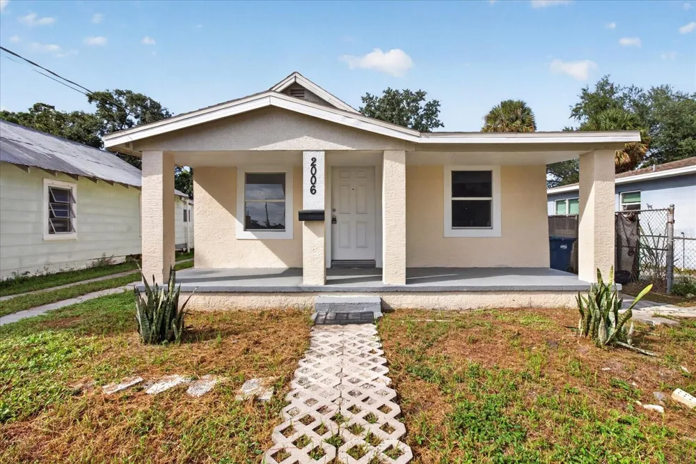 2006 E STUART STREET Tampa, FL 33605