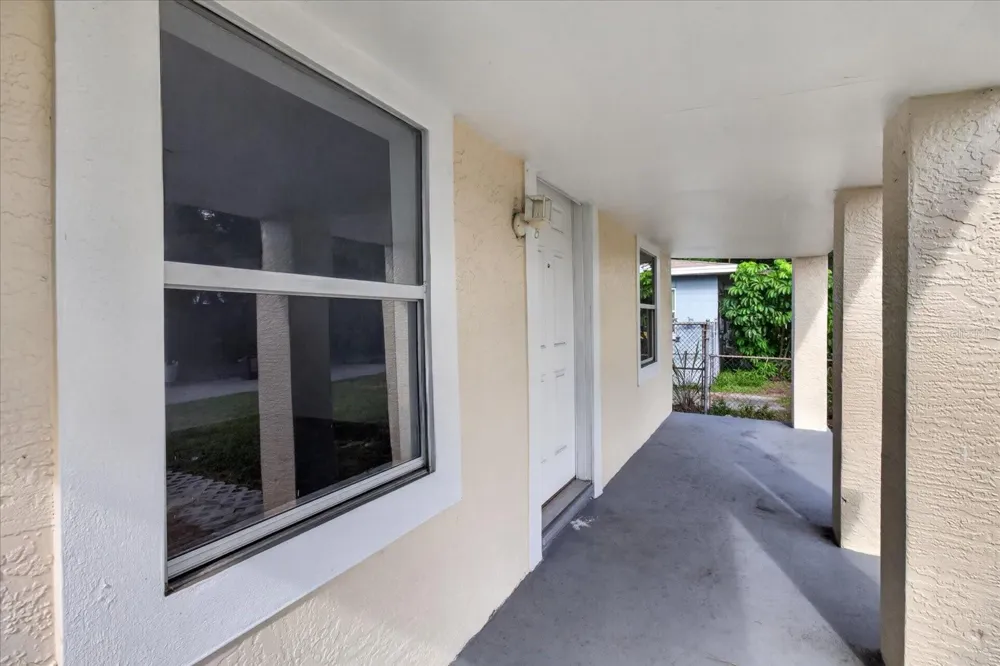 2006 E STUART STREET Tampa, FL 33605