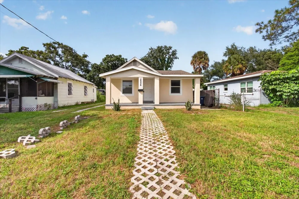 2006 E STUART STREET Tampa, FL 33605