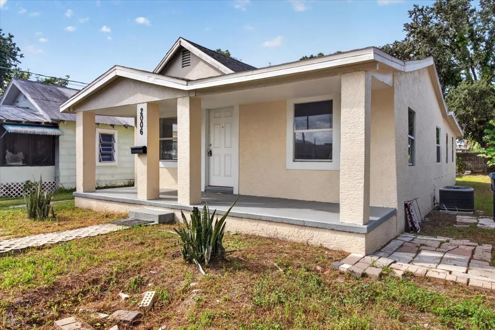 2006 E STUART STREET Tampa, FL 33605