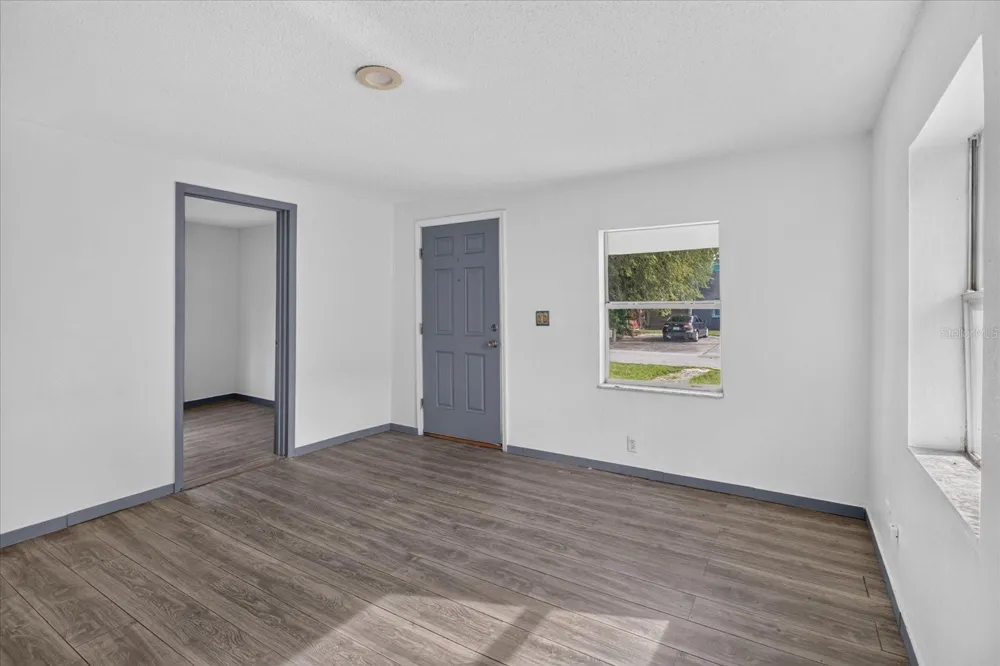 2006 E STUART STREET Tampa, FL 33605