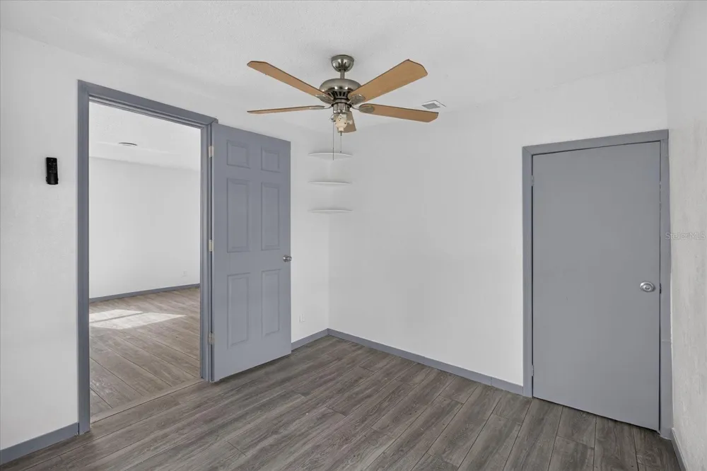 2006 E STUART STREET Tampa, FL 33605