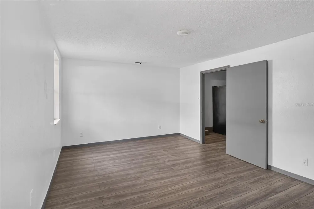2006 E STUART STREET Tampa, FL 33605