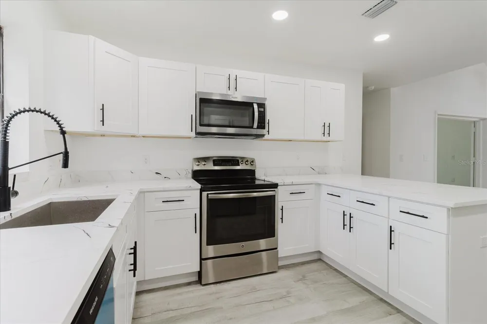 3014 S WEST SHORE BOULEVARD W Tampa, FL 33629