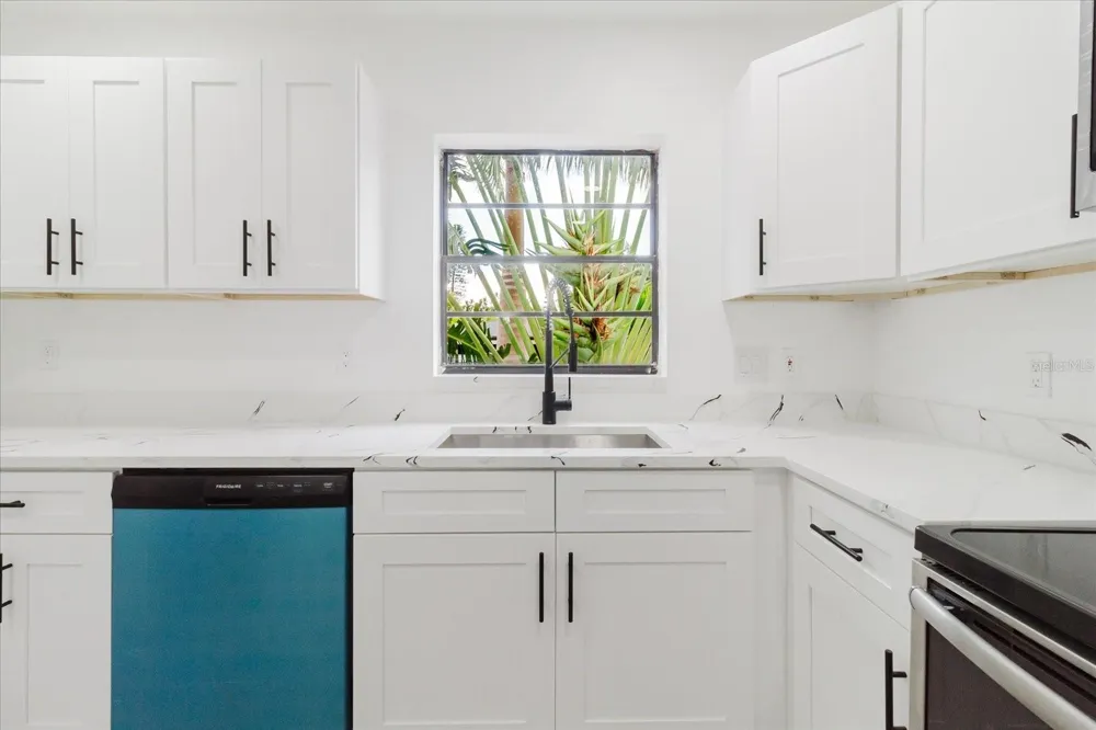 3014 S WEST SHORE BOULEVARD W Tampa, FL 33629