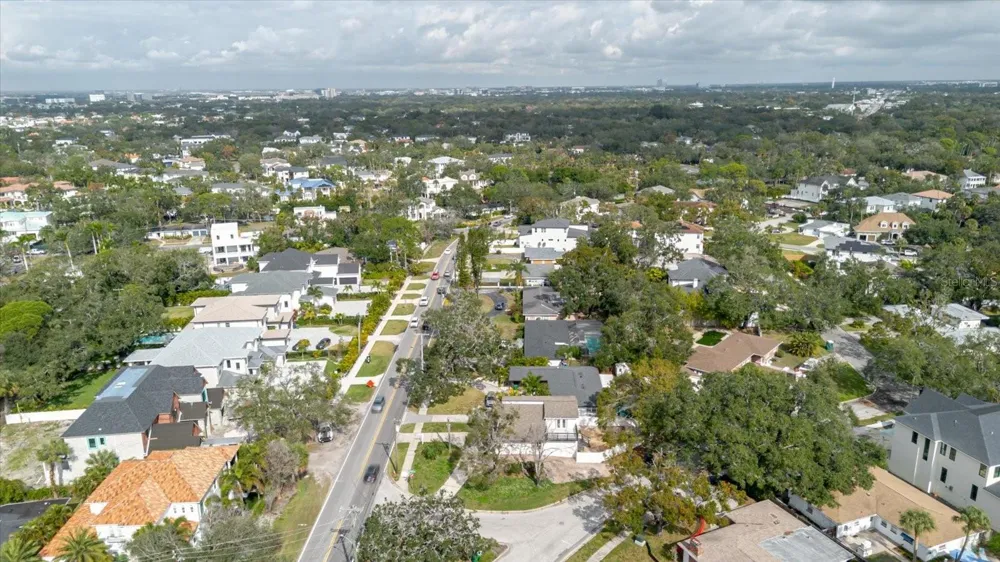 3014 S WEST SHORE BOULEVARD W Tampa, FL 33629