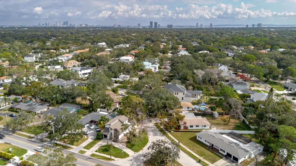 3014 S WEST SHORE BOULEVARD W Tampa, FL 33629