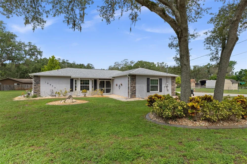 12072 LACEY DRIVE New Port Richey, FL 34654