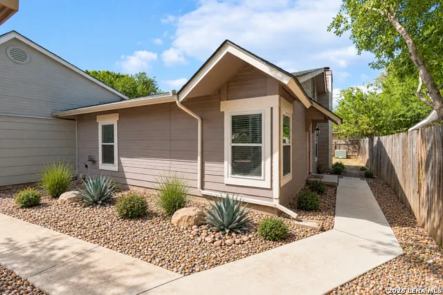 6823 MOUNTAIN SPRING ST San Antonio, TX 78249